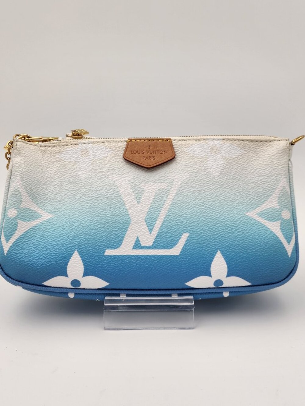 Louis Vuitton Monogram Giant By The Pool Multi Pochette Accessoires Blue